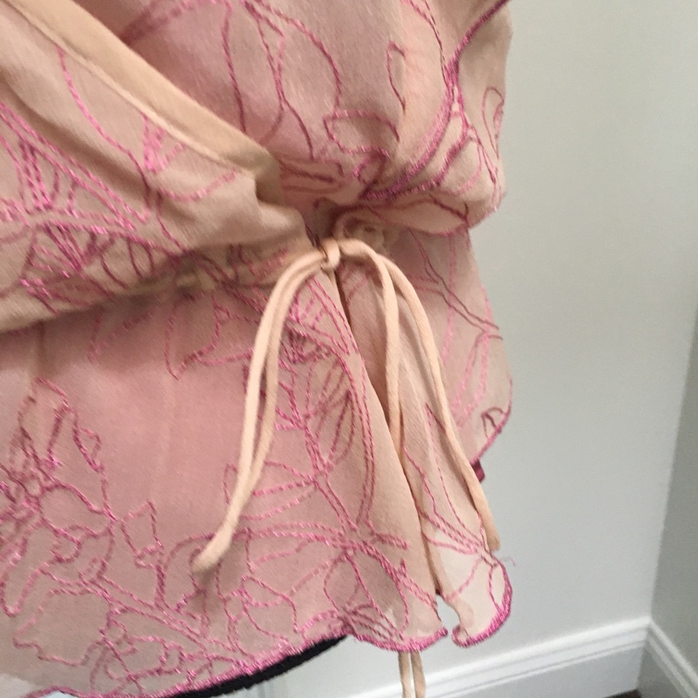 Diane von Furstenberg blouse - Picture 6 of 9
